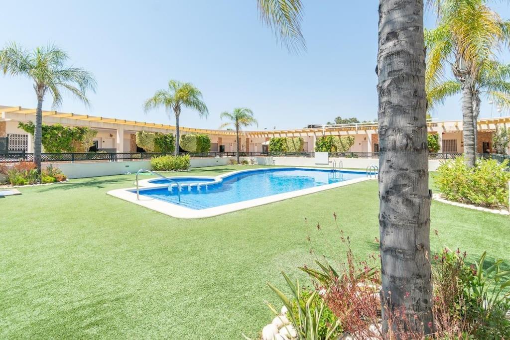 Magnifico Adosado Con Piscina Y Barbacoa Campoamor Exterior foto
